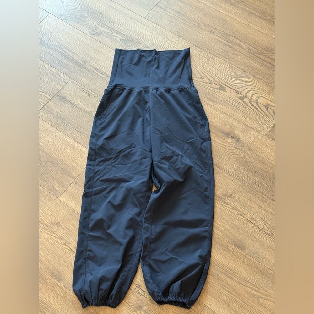 Lululemon Navy lounge pant leggings 2 - Picture 2 of 7